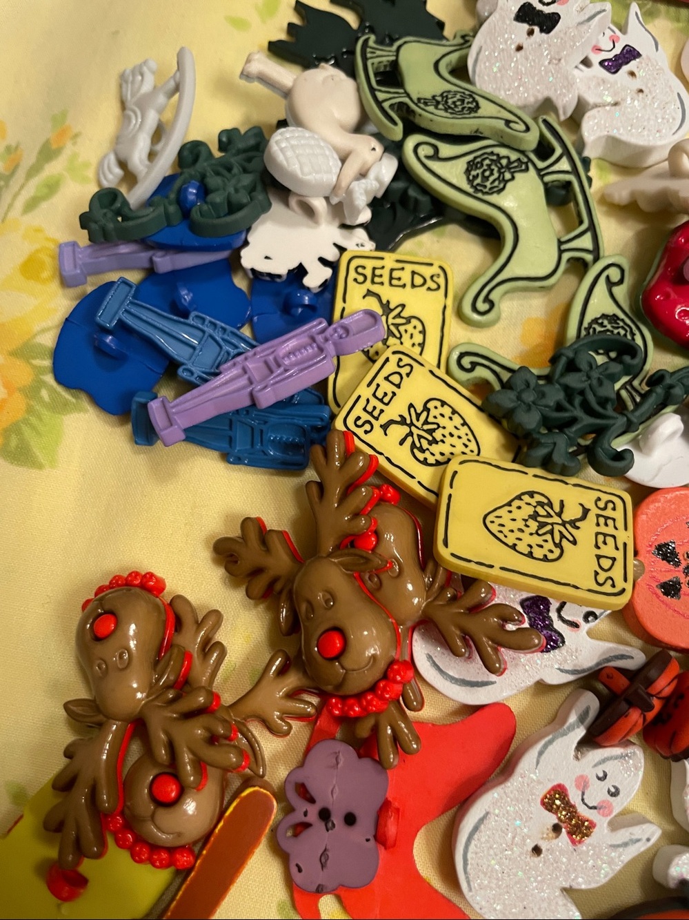 Button Bundle - Picture 6 of 7